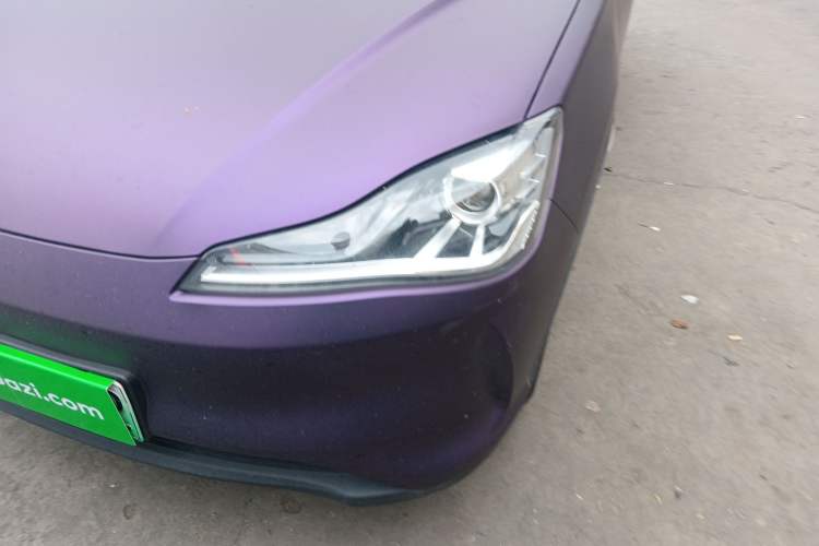 Used NETA V 2021 Long-Range Entertainment Edition Left Front Headlight