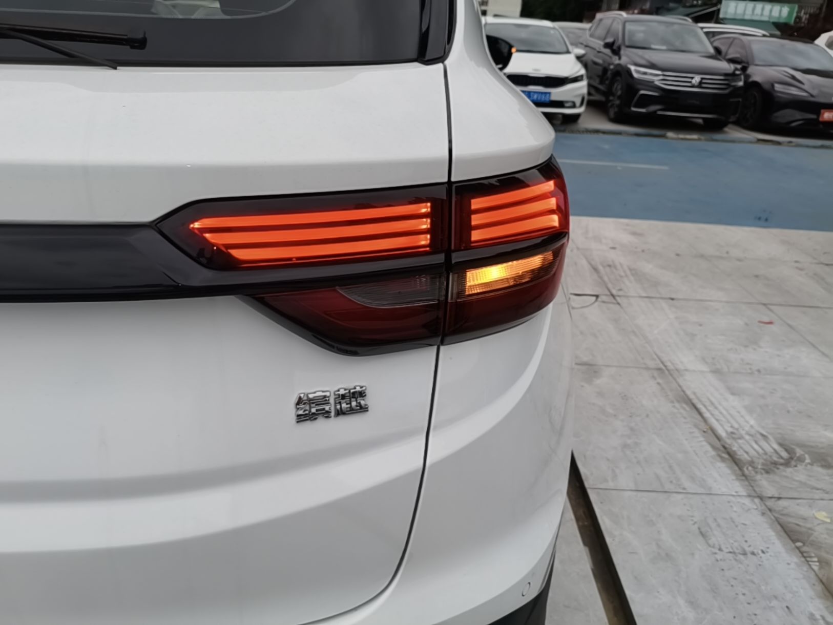 Geely Auto Coolray 2021 1.5TD DCT Starry Edition — снимка 9