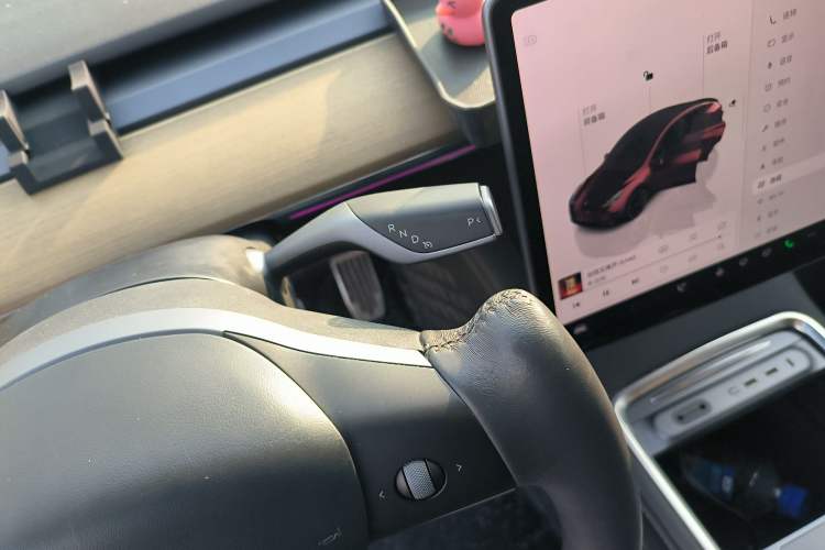 Used Tesla Model Y 2022 Rear-Wheel-Drive Version
