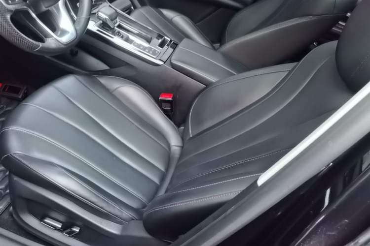 Used Roewe RX5 MAX 2021 Supreme Series 400TGI Automatic Smart Cabin Prestige Edition
