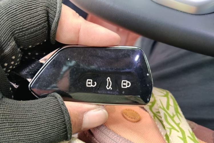 Used Volkswagen ID.7 VIZZION 2024 First Edition Vehicle Key