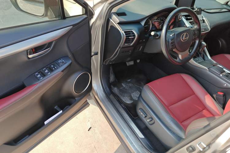 Used Lexus NX 2018 300 Front-Drive Freeline Edition
