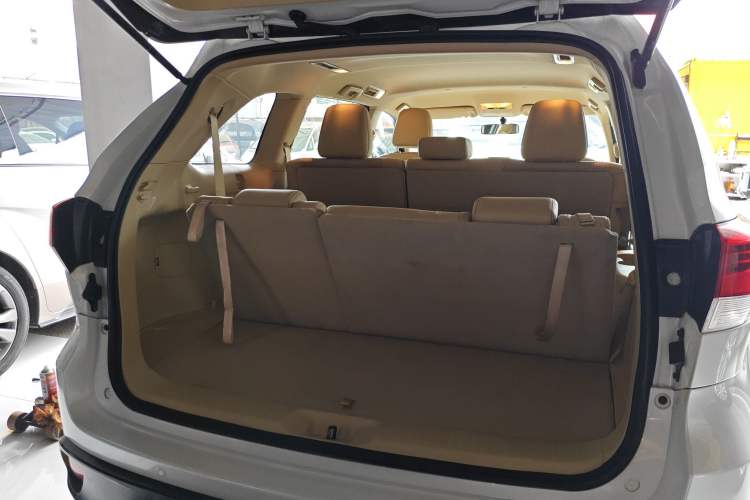 Used Toyota Highlander 2018 2.0T Four-Wheel Drive Elite Edition 7 Seats China VI Standard Trunk