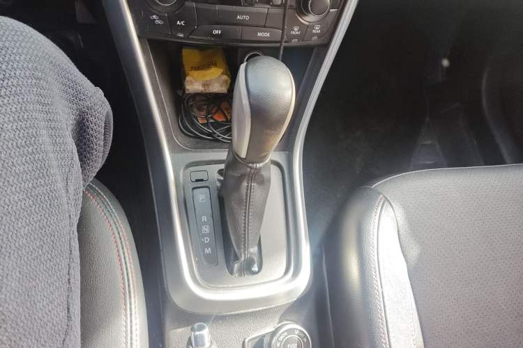 Used Suzuki S-Cross 2014 1.6L CVT Four-Wheel Drive Luxury Version