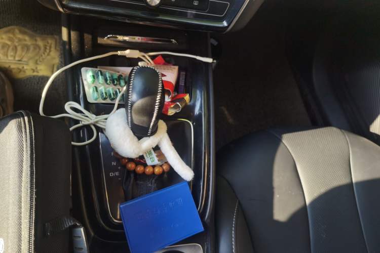 Used Roewe i5 2019 1.5L Automatic 4G Connected Langhao Edition Gear Lever