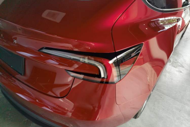 Used Tesla Model 3 2023 Long-Range All-Wheel-Drive Version