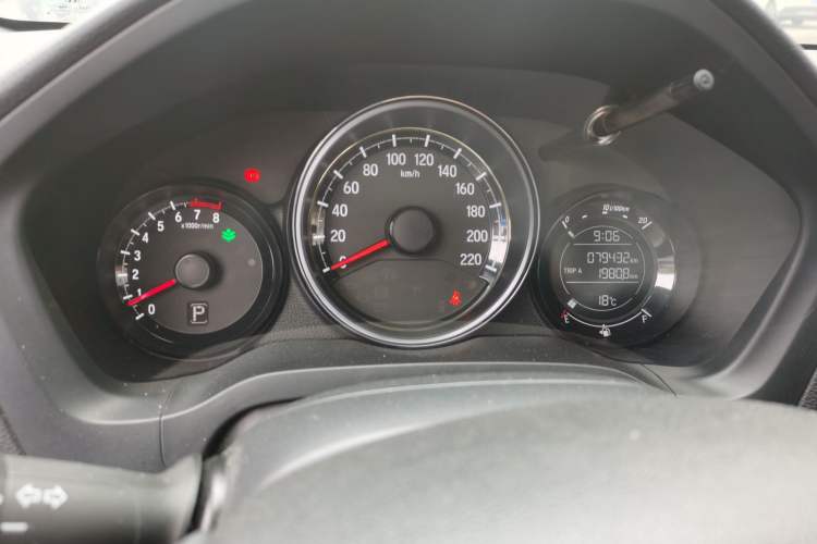 Used Honda XR-V 2015 1.8L EXi CVT Comfort Version