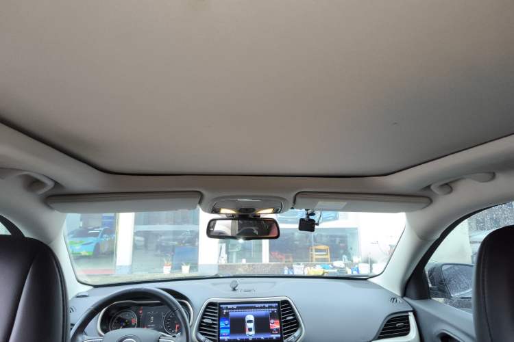 Used Jeep Cherokee 2016 2.4L Leading Edition Headliner