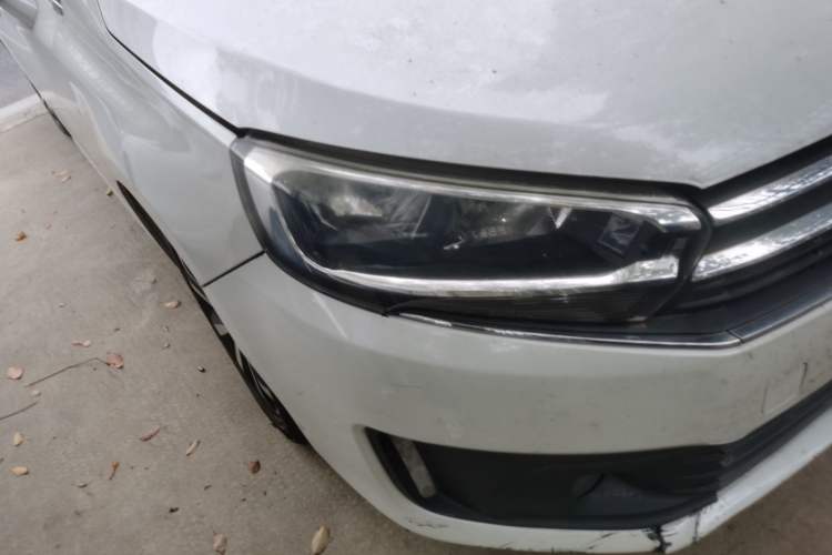 Used Citroen C4 Sega 2018 1.6L Automatic Luxury Model Right Front Headlight