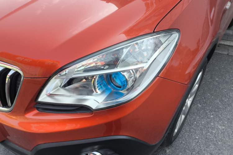 Used Buick Encore 2015 1.4T Automatic Two-Wheel Drive Urban Elite Version
