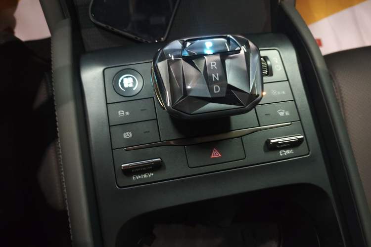 Used BYD Qin L 2024 DM-i 120KM Leading Model
