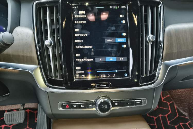 Used Volvo S90 2023 B5 Zhiyuan Luxury Edition