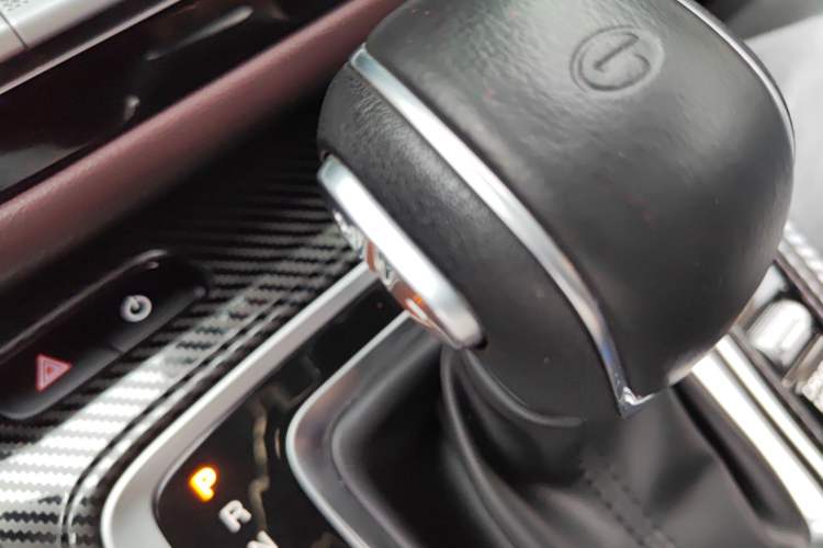 Used GAC Trumpchi M6 2023 PRO 270T DCT Luxury Edition Gear Lever