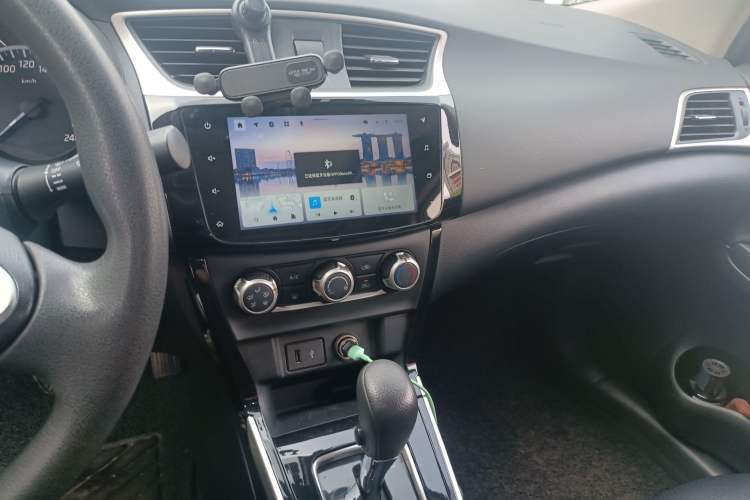 Used Nissan Sylphy 2021 Classic 1.6XL CVT Luxury Edition Audio And AC Panel