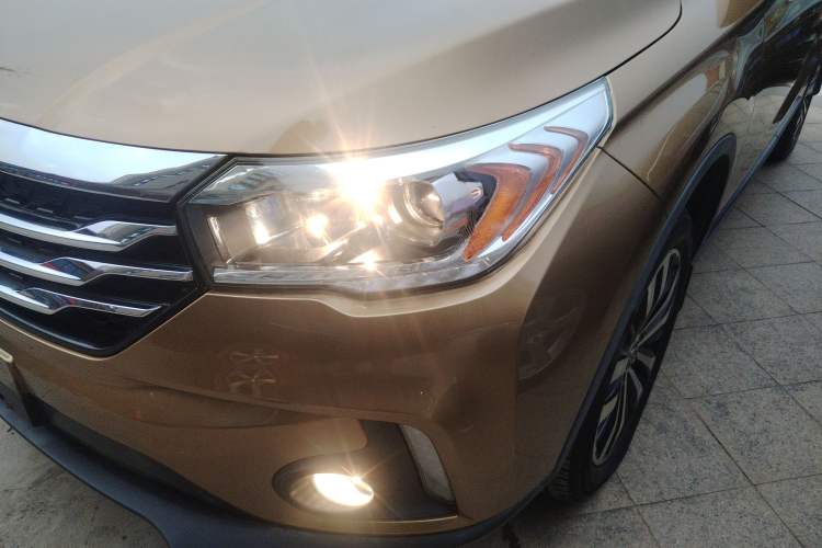 Used GAC Trumpchi GS4 2017 235T Automatic Two-Wheel Drive Luxury Smart Connectivity Version Left Front Headlight