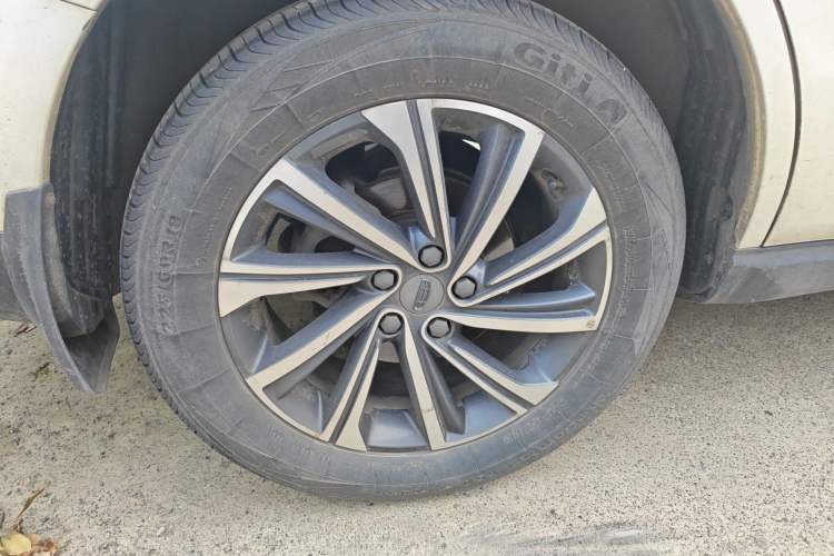 Used Geely Auto Vision X6 2020 1.4T Manual Luxury Model
