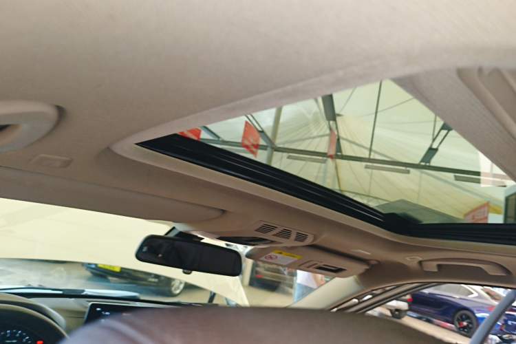 Used BMW 3 Series 2019 320Li M Sport Night Edition Headliner