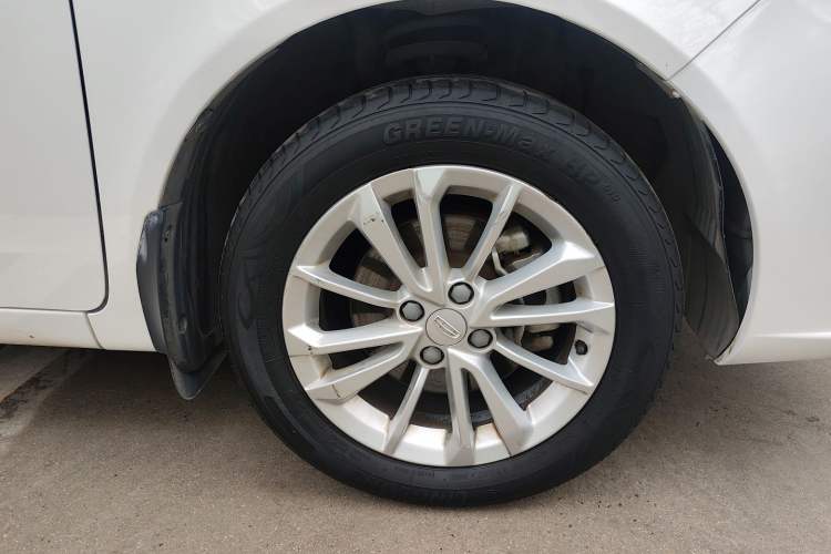 Used Geely Auto Vision 2020 Revised Version 1.5L CVT Asian Games Edition Right Front Wheel Hub