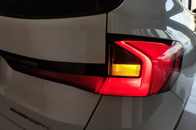 Used BMW X1 2023 sDrive20Li X Design Package Exterior 3