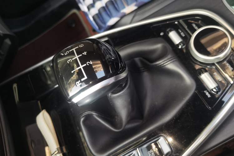 Used Soueast DX7 2018 Prime 1.5T Manual Smart Connect Starry Edition China V Standard