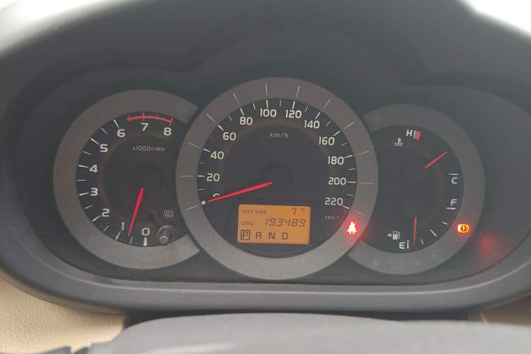 Used Toyota RAV4 2012 Luxurious Edition 2.0L Automatic All-Wheel Drive
