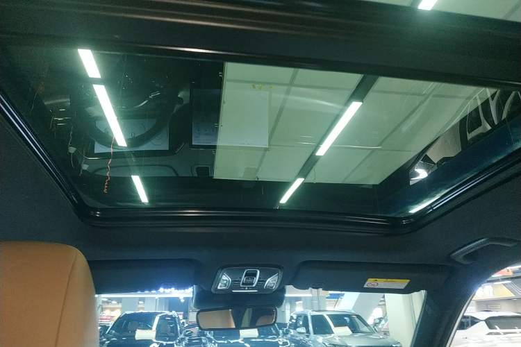 Used GAC Trumpchi ES9 2024 PHEV with 143 km Max