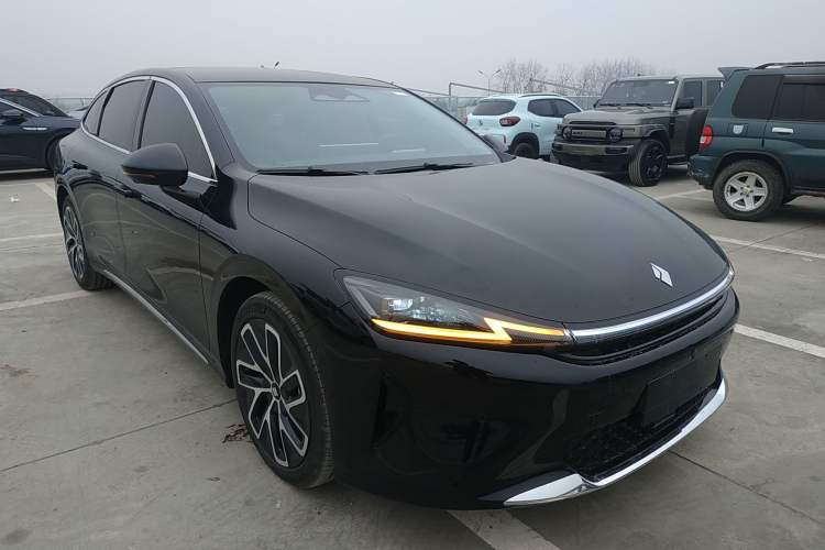 Used Baojun Enjoy 2025 Plug-in Hybrid 140km Luxury Edition
