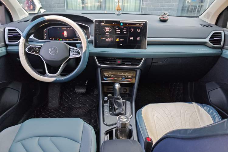 Used Volkswagen Tharu 2023 300TSI Two-Wheel-Drive Full Moon Edition Center Console