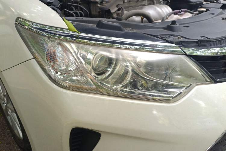 Used Toyota Camry 2016 2.0E 10th Anniversary Elite Edition
