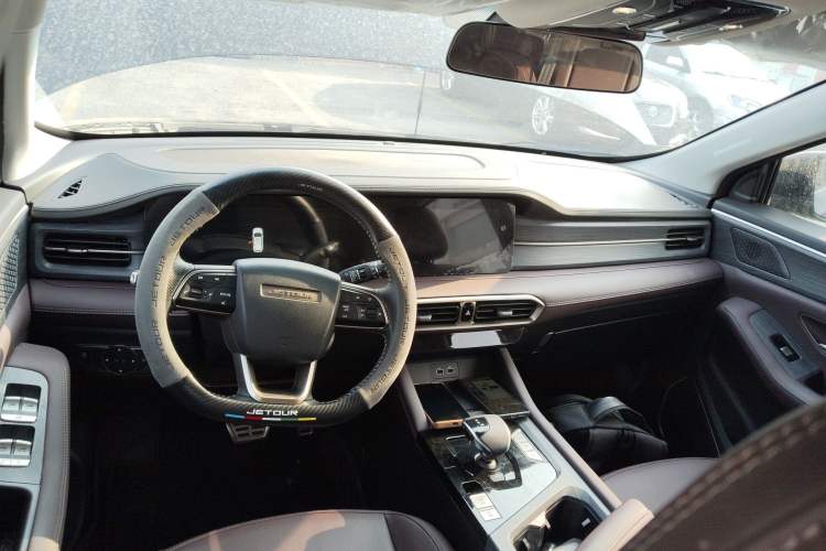 Used JETOUR X90 PLUS 2024 1.6TD DCT Villa 7-Seater
