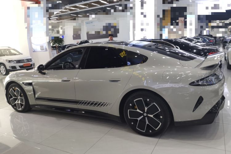 Used Xiaomi Auto SU7 2024 Four-Wheel Drive Ultra-Long Range Advanced Intelligent Driving Max Edition
