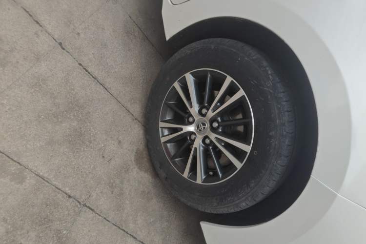 Used Toyota Levin 2016 1.6G-L CVT Leading Edition Right Front Wheel Hub