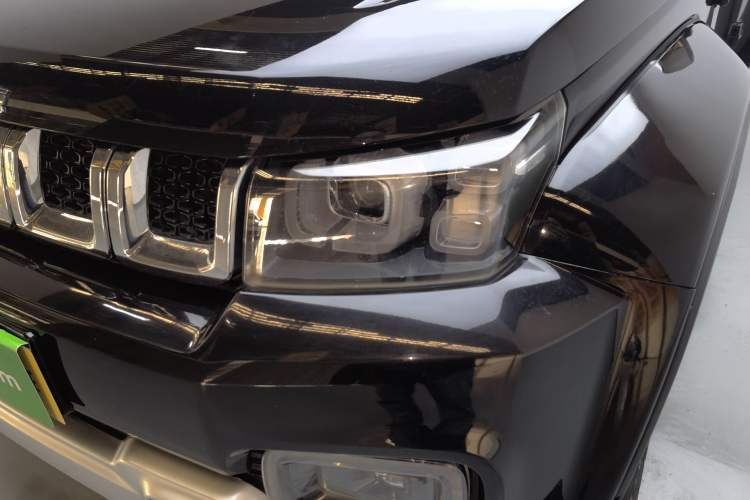 Used BAIC Off-Road BJ40 2019 Updated Version 2.0T Automatic All-Wheel Drive Urban Hunter Edition Premium China V Emission Standard
