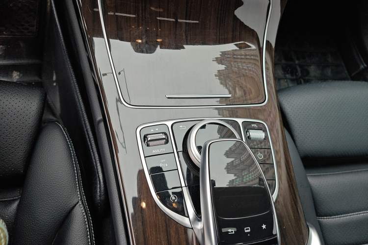 Used Mercedes-Benz C-Class 2015 C 180 L
