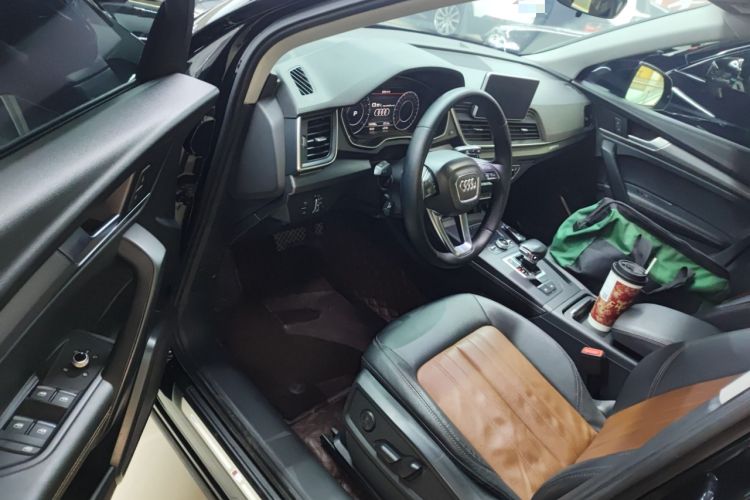 Used Audi Q5L 2018 40 TFSI Prestige Fashion Edition China VI Driver Seat