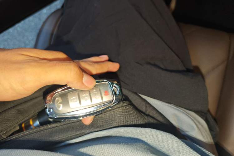 Used Infiniti QX70 2013 3.7L Supreme Edition