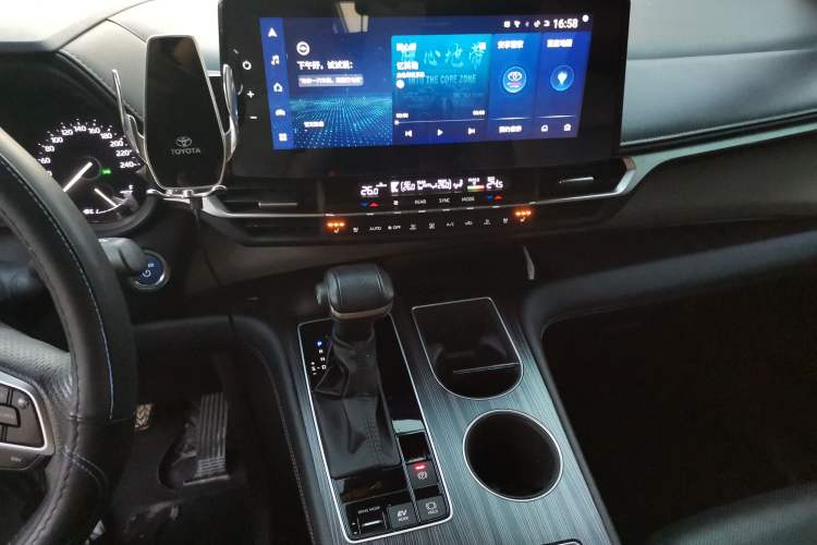 Used Toyota Granvia 2023 2.5L Hybrid Flagship VIP Edition Audio And AC Panel