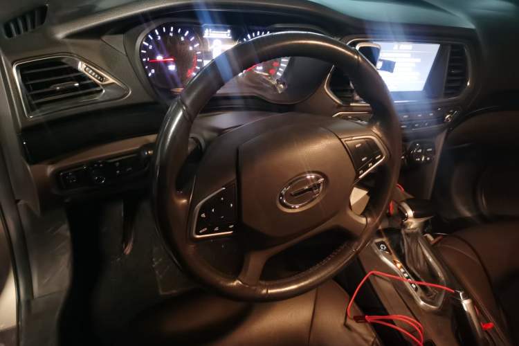 Used GAC Trumpchi GS4 2015 200T G-DCT Luxury Edition Steering Wheel