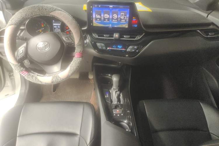 Used Toyota IZOA 2020 2.0L Yi Xiang CARE
