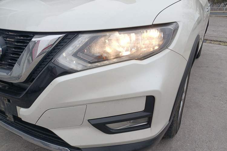 Used Nissan X-Trail 2022 2.0L Two-Wheel Drive Smart Connect & Comfort Edition