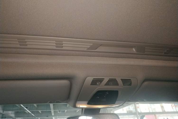 Used BMW 3 Series 2016 320Li Fashion Model
