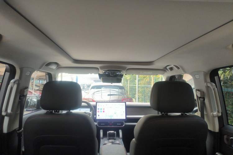 Used JETOUR Traveler 2023 2.0T All-Wheel-Drive CrossPRO Headliner