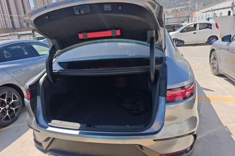 Used BYD Han 2022 EV Genesis Edition 715KM Front-Wheel-Drive Prestige Model Trunk