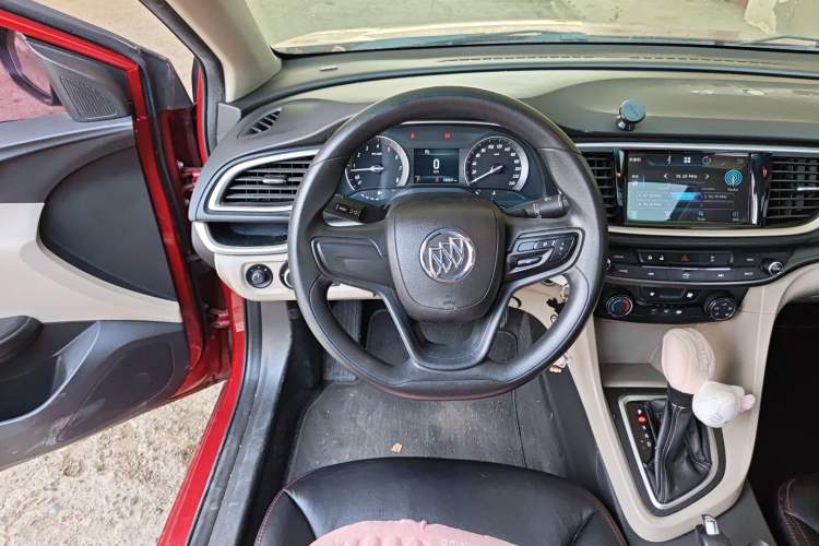 Used Buick GT 2015 15N Automatic Elite Version Steering Wheel