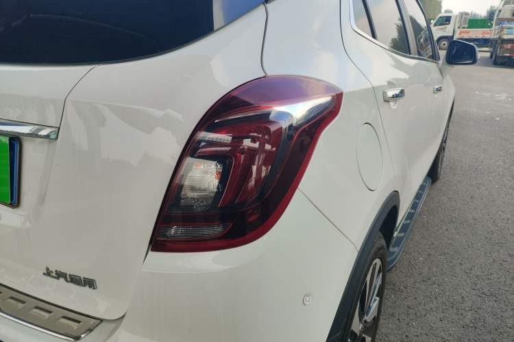 Used Buick Encore 2016 18T Automatic All-Wheel-Drive Flagship Model
