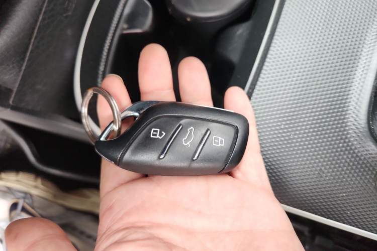 Used Roewe Clever 2022 311km QiQi BoBo Edition Vehicle Key