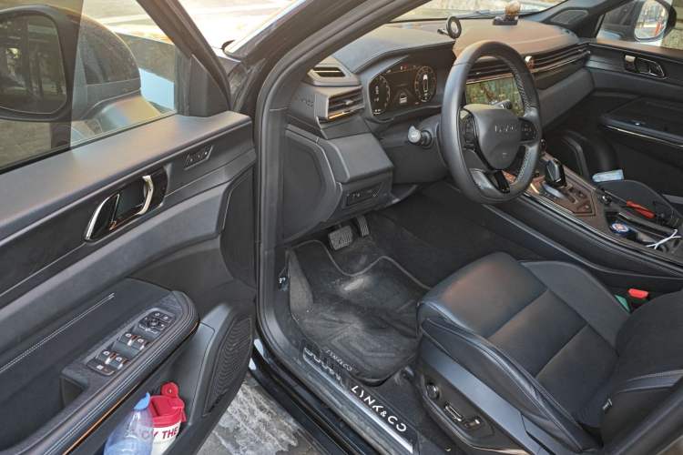 Used Lynk & Co 01 2021 2.0TD Four-Wheel Drive Dark Night Edition