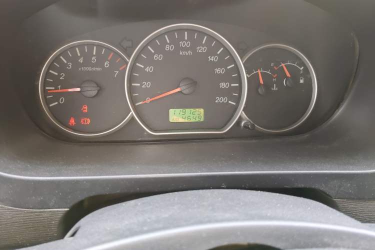 Used Wuling Hongguang 2014 1.2L Standard Model China IV
