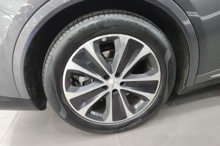 Used Hima Luxeed R7 2025 Range-Extended Version 251 km Max Right Rear Wheel Hub