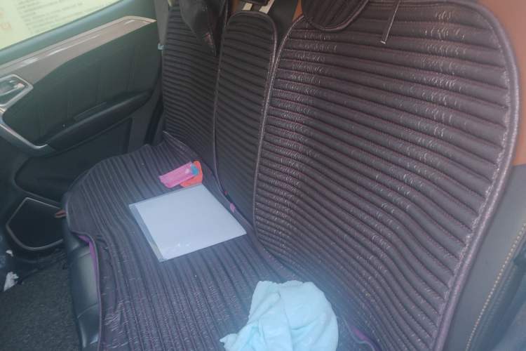 Used Geely Auto Vision X6 2016 1.3T CVT Flagship Model
